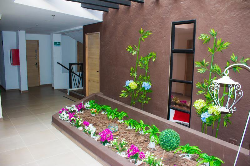 Hotel Med 70 Medellín Buitenkant foto