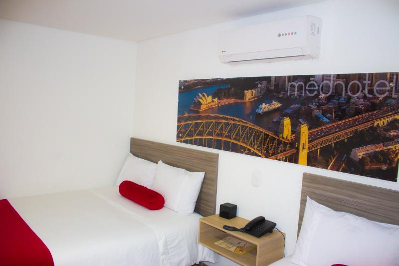 Hotel Med 70 Medellín Buitenkant foto